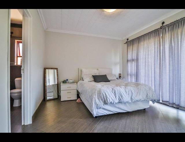 4 BEDROOM TOWNHOUSE RENTED IN SHERWOOD